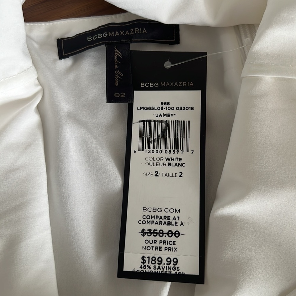 NWT BCBGMAXAZRIA “Jamey” White Open-Back Cape Dress 🤍 - Picture 12 of 12